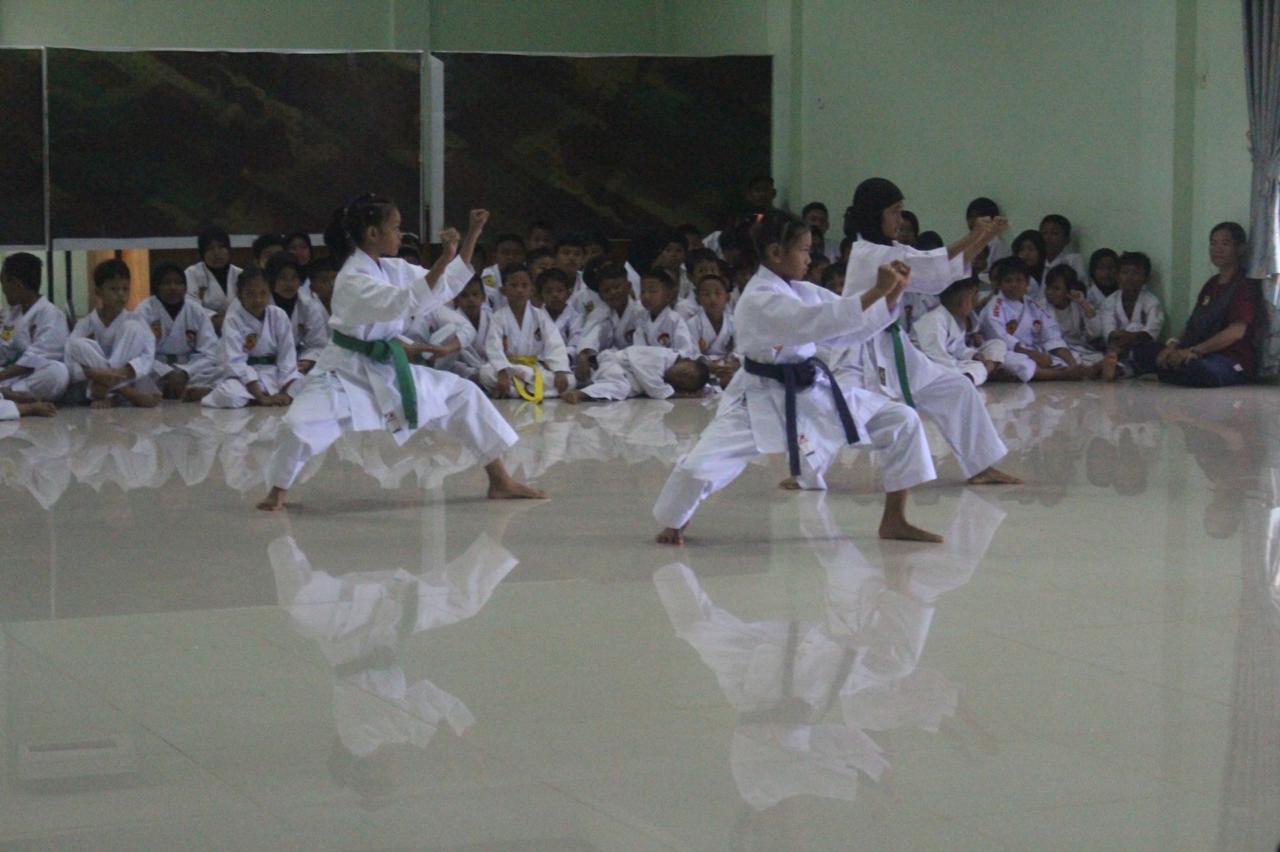 Ujian Kenaikan Tingkat Karate di Kodim 1009/Tanah Laut, 88 Peserta Ikut