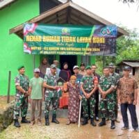 Rehab Rumah Tidak Layak Huni Nenek Boinem oleh Kodim 1009/Tanah Laut Selesai