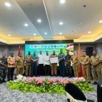 PJ Bupati Maybrat, Hadiri Rapat Koordinasi Program Nasional Makan Bergizi Gratis (MBG) Untuk Mewujudkan Papua Sehat, Cerdas, dan Produktif PJ Bupati Maybrat, Hadiri Rapat Koordinasi Program Nasional Makan Bergizi Gratis (MBG) Untuk Mewujudkan Papua Sehat, Cerdas, dan Produktif