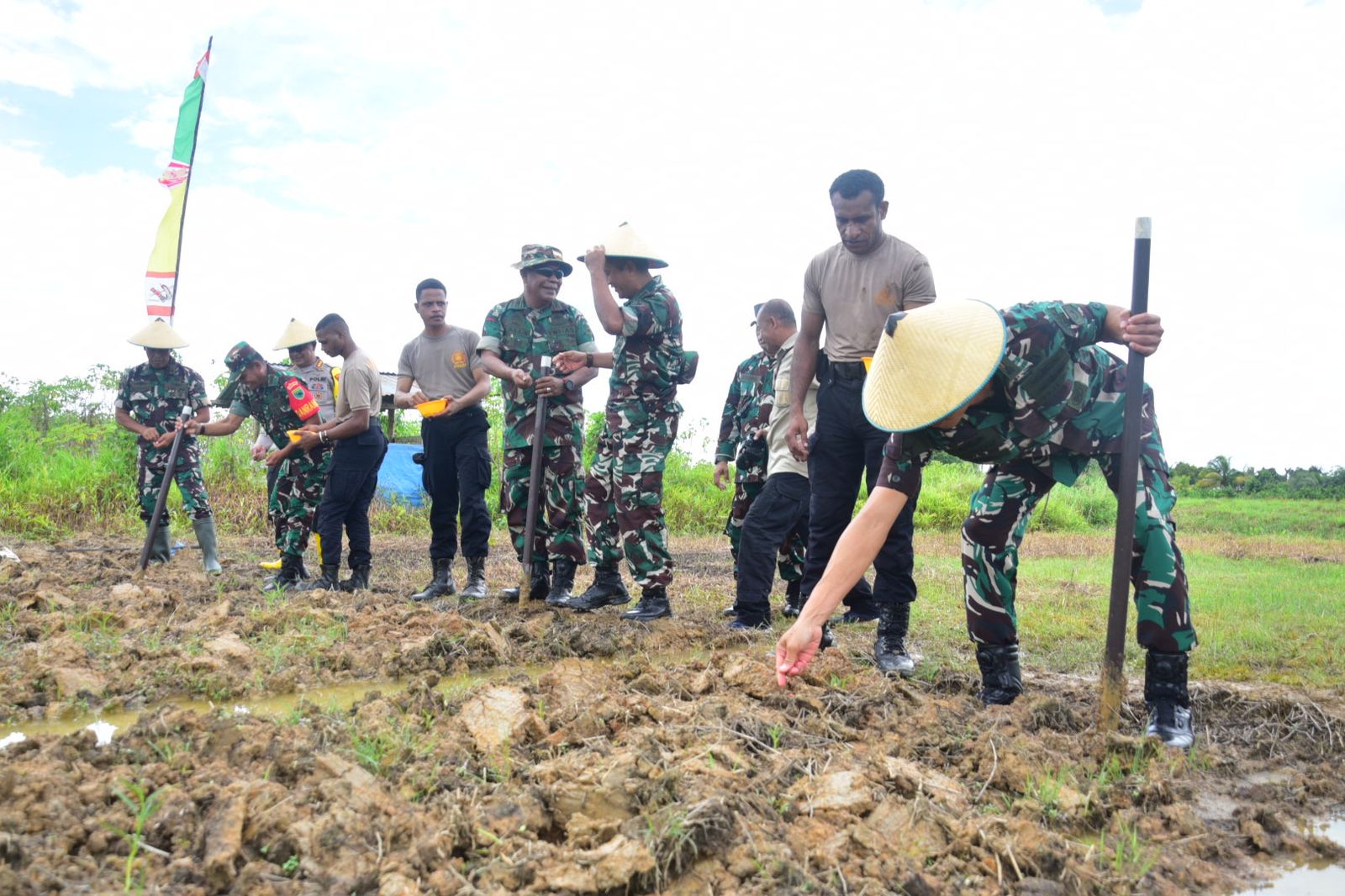 Dandenma Pasmar 3, Hadiri Penanaman Jagung Serentak 1 Juta Hektar