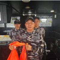 TNI AL, Melaksanakan Operasi SAR untuk Wartawan, Metro TV: Temuan Swimvest Menggugah Semangat Pencarian di Perairan Tidore TNI AL, Melaksanakan Operasi SAR untuk Wartawan, Metro TV: Temuan Swimvest Menggugah Semangat Pencarian di Perairan Tidore