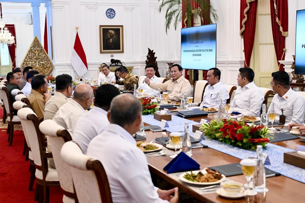 Panglima TNI Hadiri Rapat Terbatas dan Makan Siang Bersama Presiden RI, Bahas Isu Strategis