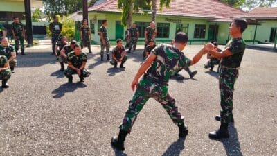 Latihan Bela Diri Taktis Kodim 1008/Tabalong Tingkatkan Mental dan Fisik Prajurit