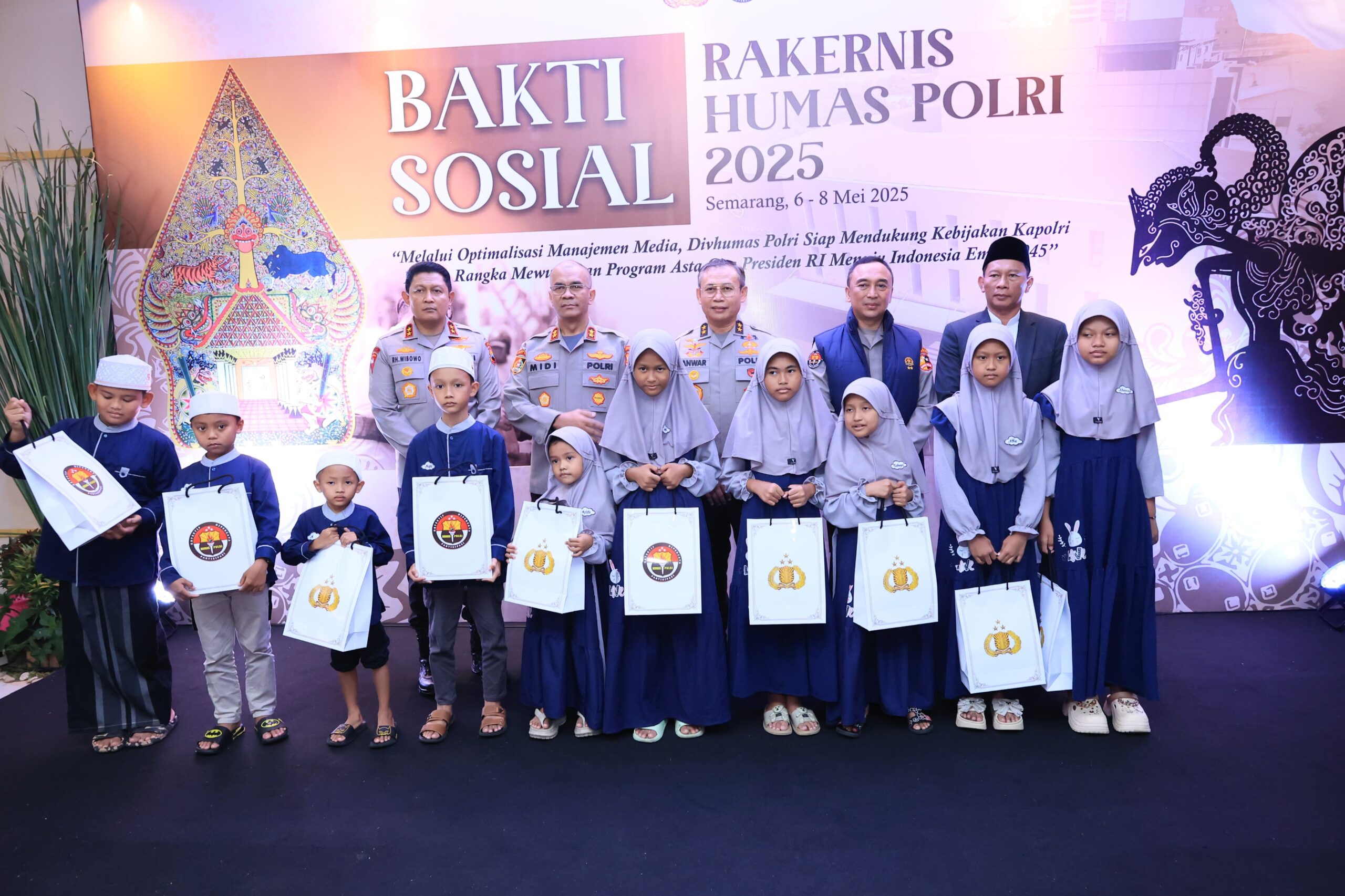 Rakernis Humas Polri 2025 Dibuka dengan Bakti Sosial dan Kesehatan di Akpol Semarang