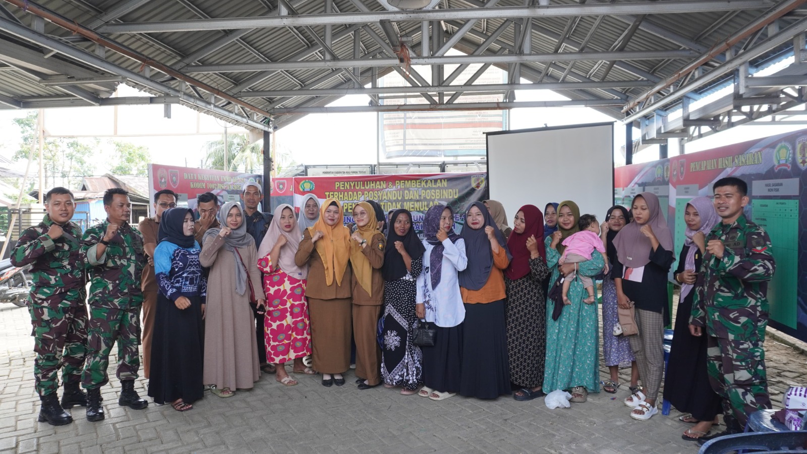 Satgas TMMD Kodim 1002 HST dan Dinkes Gelar Penyuluhan Kesehatan