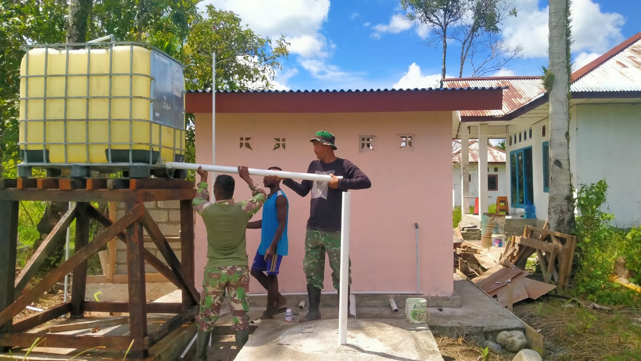 Satgas TMMD Ke-124 Laksanakan Tahap Pemasangan Tandon Air Program Sumur Bor