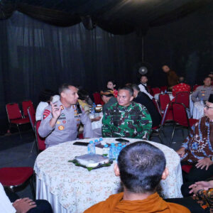 Forkopimda Kabupaten Blitar Hadiri Perayaan Maha Puja Tri Suci Waisak 2569 BE Tahun 2025