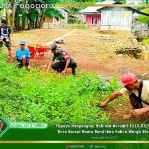 Terus Tingkatkan Hanpangan, Babinsa Desa Kacepi Ramil 1512-03/Gebe Turun Tangan Bantu Pembersihan Kebun