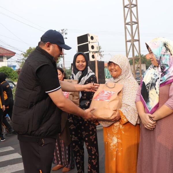 Bersama Masyarakat, Polres Tuban Rayakan Hari Bhayangkara Lewat Senam dan Pelayanan Gratis