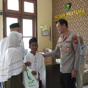 Rangkaian Kegiatan Hari Bhayangkara ke 79, Polres Kota Probolinggo Gelar Sunat Massal dan Donor Darah