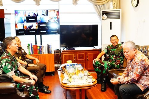 Kapuspen TNI Kunjungi Kejaksaan Agung, Bahas Sinergi Perlindungan Jaksa dan Berbagai Isu
