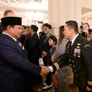 Raih Predikat Lulusan Terbaik, Perwira TNI AL Tuntaskan Pendidikan Military Educational and Scientific Center Of The Navy Russian Federation di Rusia