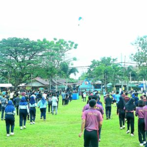 Drum Band Siswa Taruna Politeknik Penerbangan Makassar Meriahkan CFD Lanud Sultan Hasanuddin