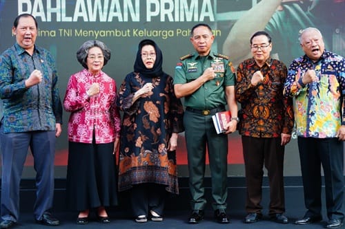 Pahlawan Boleh Gugur, Tapi Jiwa Juangnya Hidup dan Menyatu Dalam Darah Prajurit TNI