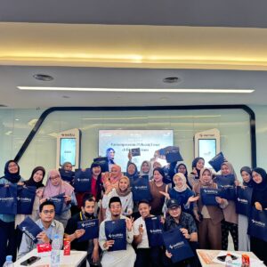 Telkom Regional 5 Dorong Wirausaha Parfum Lokal Lewat Program Indibiz Insight di Makassar Telkom Regional 5 Dorong Wirausaha Parfum Lokal Lewat Program Indibiz Insight di Makassar