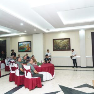 Dandim 0820/Probolinggo Dampingi Bupati Probolinggo Audiensi ke Pangdam V/Brawijaya