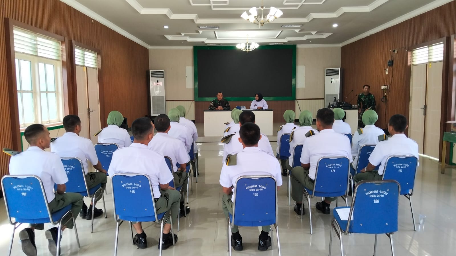 Dandim 1008/Tabalong Beri Semangat kepada Komcad SPPI yang Baru Saja Lulus dari Rindam VI/Mulawarman