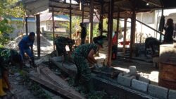 Satgas TMMD Kodim 1506/Namlea Bangun Rumah Tidak Layak Huni di Desa Leku