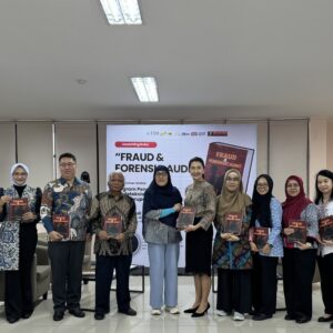 Program Pencegahan dan Pendeteksian Fraud (Anti Korupsi) di Perguruan Tinggi dan Launching Buku “Fraud & Forensic Audit” Program Pencegahan dan Pendeteksian Fraud (Anti Korupsi) di Perguruan Tinggi dan Launching Buku “Fraud & Forensic Audit”