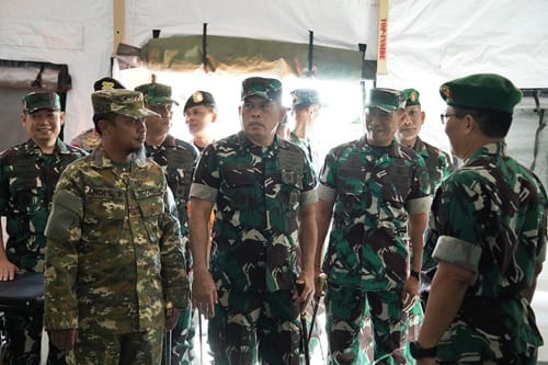 Pangkogabwilhan II Cek Langsung Kesiapan Batalyon Komposit PRCPB Kodam XIV/Hsn