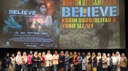 Nonton Bareng “Believe” Inspirasi Edukatif Tumbuhkan Semangat Nasionalisme Guru TK Kartika Jaya Di Blitar