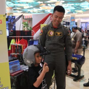 Meriahkan HUT Ke-80 Republik Indonesia, Lanud Sultan Hasanuddin Gelar Pameran Alpalhankam di Trans Studio Mall