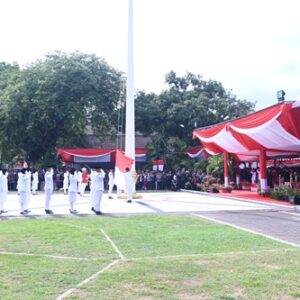 Komandan Lanud Sultan Hasanuddin Hadiri Upacara Peringatan HUT Ke-80 Kemerdekaan RI Komandan Lanud Sultan Hasanuddin Hadiri Upacara Peringatan HUT Ke-80 Kemerdekaan RI