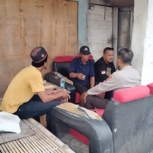 Polsek Kronjo Gelar Patroli Dialogis, Warga Diajak Aktif Jaga Kamtibmas Polsek Kronjo Gelar Patroli Dialogis, Warga Diajak Aktif Jaga Kamtibmas