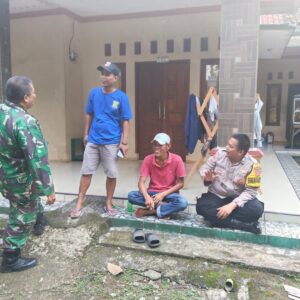 Polsek Cikupa Sosialisasikan Layanan Darurat 110, Warga Desa Bojong Antusias Polsek Cikupa Sosialisasikan Layanan Darurat 110, Warga Desa Bojong Antusias