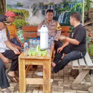 Bhabinkamtibmas Talaga Sambang Warga, Sampaikan Himbauan Kamtibmas Bhabinkamtibmas Talaga Sambang Warga, Sampaikan Himbauan Kamtibmas