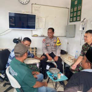Bhabinkamtibmas Polsek Cikupa Sambangi Warga Kelurahan Bunder, Ajak Jaga Kamtibmas Bhabinkamtibmas Polsek Cikupa Sambangi Warga Kelurahan Bunder, Ajak Jaga Kamtibmas