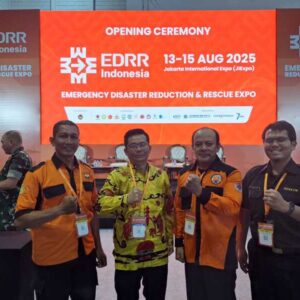 Sestama Basarnas Resmi Tutup EDRR 2025, Senkom Tegaskan Dukungan pada Operasi SAR Sestama Basarnas Resmi Tutup EDRR 2025, Senkom Tegaskan Dukungan pada Operasi SAR
