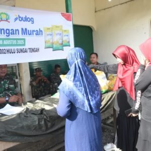 Kodim 1002/HST Tekan Inflasi Lewat Penyaluran Beras Murah SPHP Kodim 1002/HST Tekan Inflasi Lewat Penyaluran Beras Murah SPHP