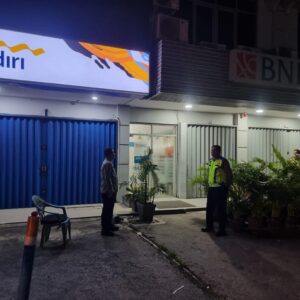 Polsek Cikupa Gelar Patroli Mobile dalam Operasi Cipta Kondisi Polsek Cikupa Gelar Patroli Mobile dalam Operasi Cipta Kondisi