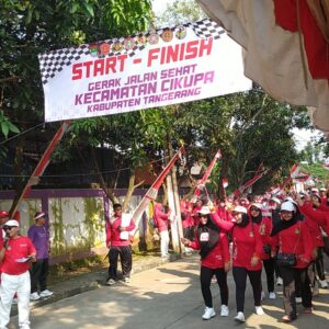 Gerak Jalan Santai HUT RI ke-80 di Cikupa, Ribuan Warga Ikuti Semarak Kemerdekaan Gerak Jalan Santai HUT RI ke-80 di Cikupa, Ribuan Warga Ikuti Semarak Kemerdekaan