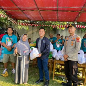 Kasat Reskrim Kompol Arief Nazaruddin Yusuf Hadiri Pembagian Bansos di Cikupa Kasat Reskrim Kompol Arief Nazaruddin Yusuf Hadiri Pembagian Bansos di Cikupa
