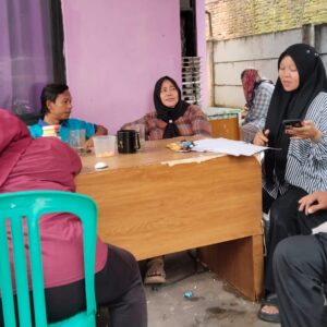 Bhabinkamtibmas Sukamulya Sambang Warga, Ajak Jaga Keamanan Lingkungan Bhabinkamtibmas Sukamulya Sambang Warga, Ajak Jaga Keamanan Lingkungan