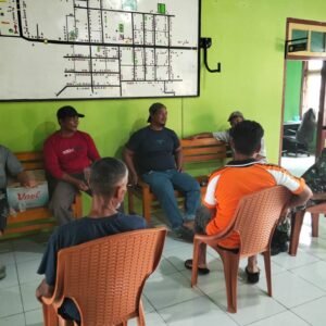 Dukung Pertanian, Babinsa dan Perangkat Desa Batu Raja Rencanakan Pembuatan Saluran Air Dukung Pertanian, Babinsa dan Perangkat Desa Batu Raja Rencanakan Pembuatan Saluran Air