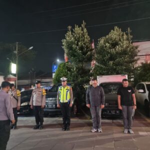 Polsek Cikupa Gelar Apel Pengamanan Maulid Nabi dan Haul Akbar ke-20 Kesepuhan Talaga-Talagasari Polsek Cikupa Gelar Apel Pengamanan Maulid Nabi dan Haul Akbar ke-20 Kesepuhan Talaga-Talagasari