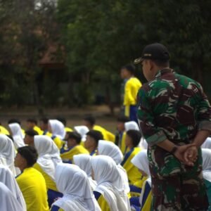 Kolaborasi SMAN 3 Kota Probolinggo dan TNI Bentuk Karakter Siswa Disiplin Kolaborasi SMAN 3 Kota Probolinggo dan TNI Bentuk Karakter Siswa Disiplin