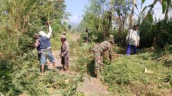 Karya Bakti Babinsa dan Warga Wonorejo Wujudkan Lingkungan Bersih