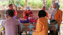 Bangun Kemanunggalan TNI Dengan Rakyat, Babinsa Muara Tiq Jalin Komsos