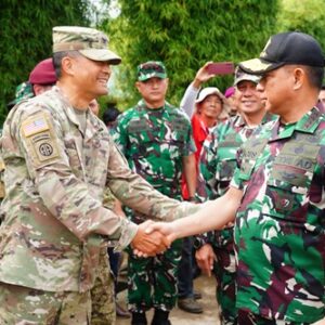 Panglima TNI Dampingi Menhan RI Tinjau Latihan Puncak Super Garuda Shield di Baturaja