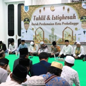 Doa Bersama untuk Kedamaian, Dandim 0820 Hadiri Tahlil dan Istighosah di Kota Probolinggo Doa Bersama untuk Kedamaian, Dandim 0820 Hadiri Tahlil dan Istighosah di Kota Probolinggo