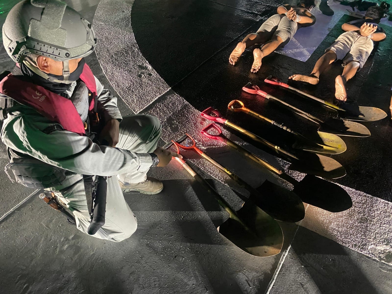 Bakamla RI Tangkap Terduga Perompak Batu Bara