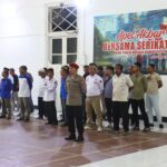 Kapolres Probolinggo Kota Ajak Buruh Jaga Kondusivitas Lewat Solidaritas dan Dialog Damai Kapolres Probolinggo Kota Ajak Buruh Jaga Kondusivitas Lewat Solidaritas dan Dialog Damai