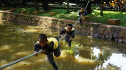 Penuh Keberanian, Siswa Gapura Panca Waluya Batch VI Tuntaskan Materi Rintangan Penuh Keberanian, Siswa Gapura Panca Waluya Batch VI Tuntaskan Materi Rintangan