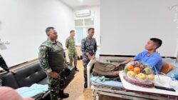 Sebagai Bentuk Kepedulian Kepada Prajurit, Danyonif 2 Marinir Beserta Seluruh Perwira Yonif 2 Jenguk Prajurit yang Sedang Dirawat Sebagai Bentuk Kepedulian Kepada Prajurit, Danyonif 2 Marinir Beserta Seluruh Perwira Yonif 2 Jenguk Prajurit yang Sedang Dirawat
