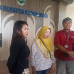 Diduga Dianiaya Majikan WNA, Suarni Datangi DPRD Probolinggo Tuntut Keadilan Diduga Dianiaya Majikan WNA, Suarni Datangi DPRD Probolinggo Tuntut Keadilan