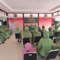 Pererat Tali Silaturahmi, Ketua Persit Kartika Chandra Kirana Cabang XXII Dim 0808 Kunjungi Ranting Jajaran